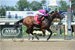 La Verdad rolls to fourth straight stakes win
