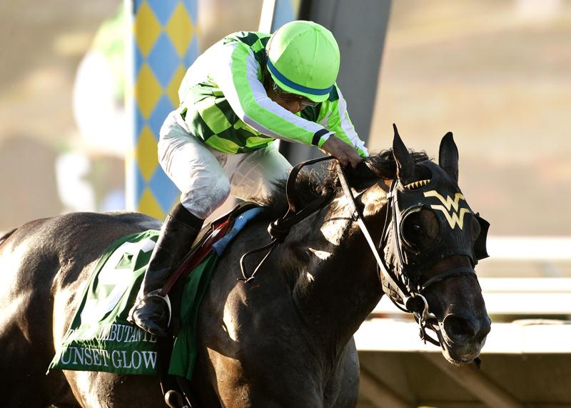 Sunset Glow shines again in Del Mar Debutante (G1)