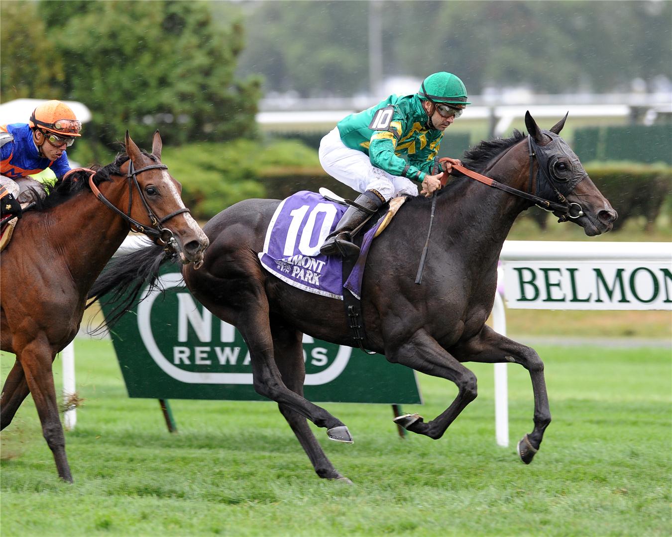 Ball Dancing wins Grade 2 Sands Point S. in thrilling fashion